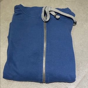 Zip up! Peace love world